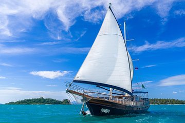 Full-Day Angthong Discovery Cruise from Koh Samui