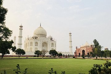 Taj Mahal Tour From Delhi