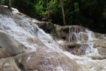 Bobsled Mystic Mountain - Dunn's river - Bob Marley From Ocho Rios