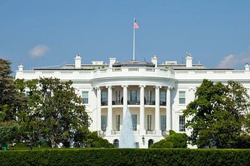 DC Monuments Tour with Optional Entry into US Capitol or Museums