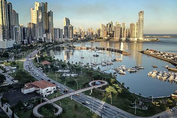 Fuerte Amador Shore Excursion: Private Full-Day Tour of Panama City and Canal