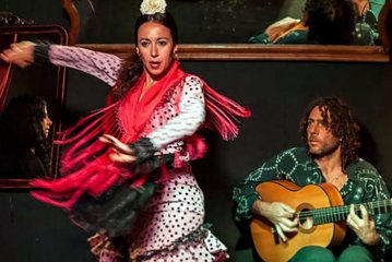 Flamenco, Tapas and Horse Drawn Carriage.