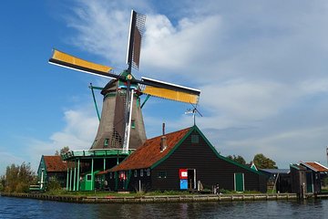 Private tour to the Windmills, Cheese, Clogs, Edam and Volendam 