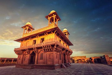 Private Fatehpur Sikri sightseeing Tour by Car - All Inclusive