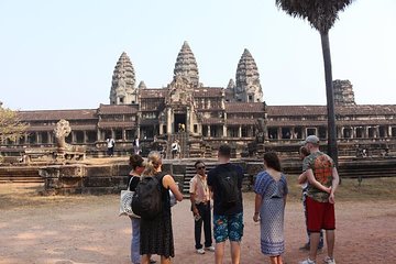 Exploring Angkor Wat Surise Angkor Thom Bayon TaPromh Small Group