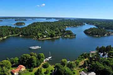 Stockholm Archipelago Cruise with Guide