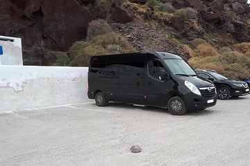 Private transfers in Santorini Greece