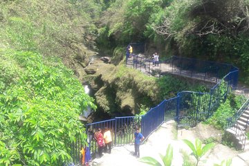 Pokhara: City Tour in Sharing Bus 