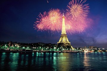 Paris Bastille Day Evening Sightseeing Cruise by Bateaux Parisiens
