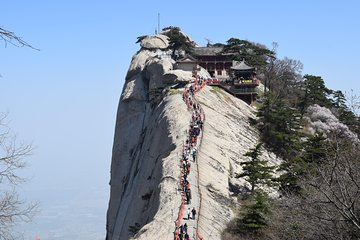 All Inclusive Day Tour to Mt. Huashan & Terra Cotta Army Museum