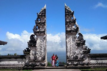 Lempuyang Temple Tour Gate of Heaven Bali