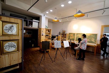 Ancient Fine Arts with Honored Masters - UB City Experience