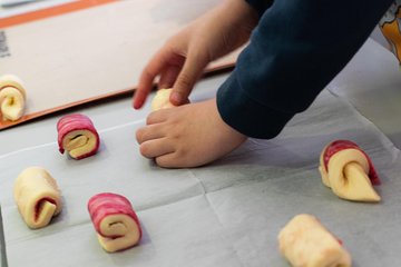 Kids in the Kitchen - CrOisSaNtS near Eiffel Tower