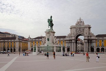 Discover Lovely Lisbon: Self-Guided Audio Tour
