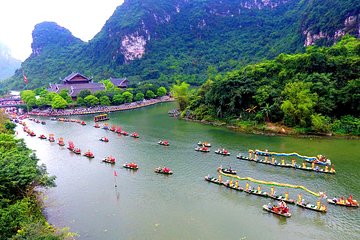 Trang An - King Kong Islet - Bai Dinh Pagoda - Mua Cave - Limousine Bus Day Tour