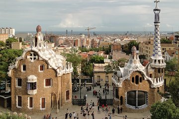 Gaudi Private Tour with Sagrada Familia & Park Guell in Barcelona