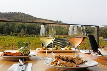 Private Tour: Yarra Valley Wineries with Wine Tastings