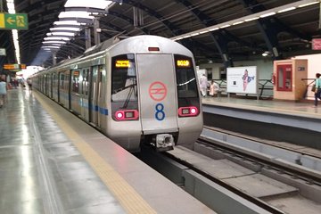 Full Day Delhi Tour By Delhi Metro Train