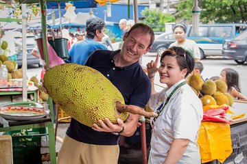 Private Tour : Kuala Lumpur Food Experience with Local Host