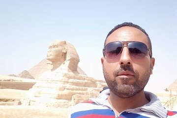 private guided Day Tour To Cairo from Sharm El Sheikh by plane.special day