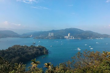 Two-day Sun Moon Lake & Alishan Forest Park Tour Package