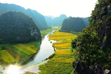 1 Day trip Hoa Lu-Tam Coc-buffet Lunch, Limosine, biking, boating