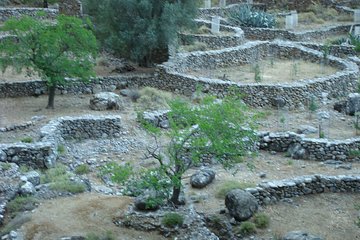 Samaria gorge: Superb guided hiking tour