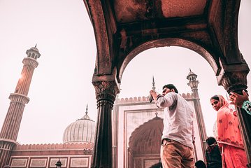 Private city tour of old delhi and rickshaw ride in chandani chowk