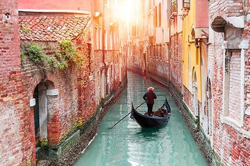 Venice: Traditions, Myths and Lifestyle Tour