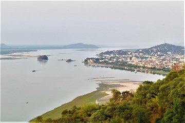 Guwahati Day Tour with Assamese Lunch and Sunset River Cruise