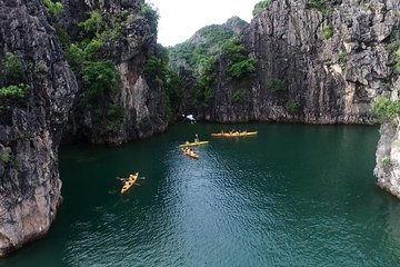 Halong Cruise Full Day Tour with Cave Beach and Kayaking