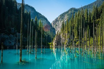 Private jeep tour to Kolsai & Kaindy lakes, Charyn & Black canyons