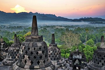 Barede Sunrise- Walking to Borobudur temple-Prambanan temple