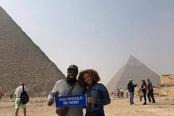 Full Day Tour: Giza pyramids and Saqqara and Memphis 