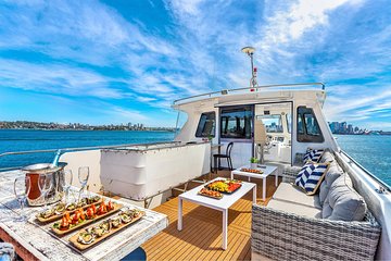 Private Group Sydney Harbour Luxury Cruise - 90 Minutes