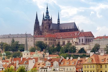 Walking Tour through the Prague Castle including Interiors