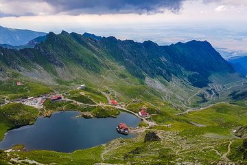 Day Tour to Transfăgărășan and Vidraru Dam