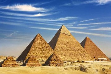 Cairo Day Tour to Pyramids and Egyptian Museum