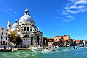 Private Arrival Transfer: Treviso Airport to Venice Hotels