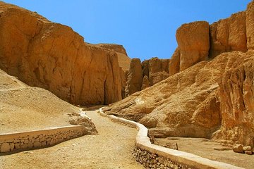 Full-Day Tour of the East and West Banks from Luxor