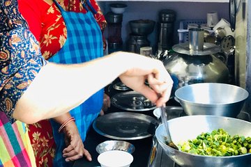 mamta cooking class awarded by tripadvisor 