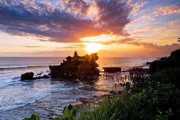 Half-Day Tour : Sunset Tanah Lot Temple with Taman Ayun Temple