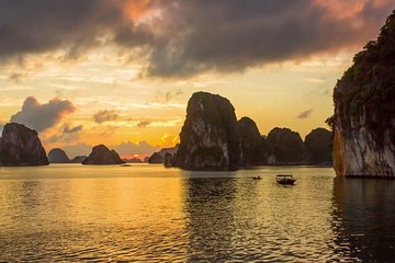 Halong Bay luxury day tour to Sung Sot Cave