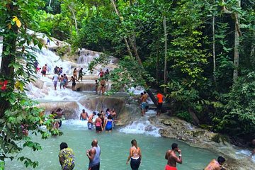 Dunns River Falls Private Tour with Transportation + Ticket