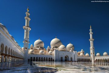 Abu Dhabi Tour with Ferrari Park Admission 