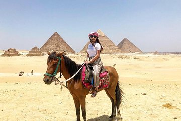 Half-Day Tour of Giza Pyramids and Sphinx from Cairo