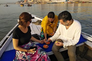 Morning boat and old city tour with official tour guide in varanasi