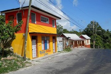 Mile End Walking Tour from Ocho Rios