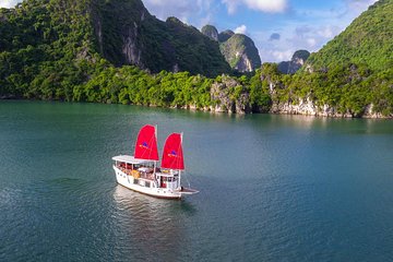 Amazing Sails Explorer: Luxury Halong Bay from Hanoi/Halong-1 Day All Inclusive 