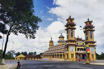 Explore Truly Local Culture at Cao Dai Holy See - Private Daytour